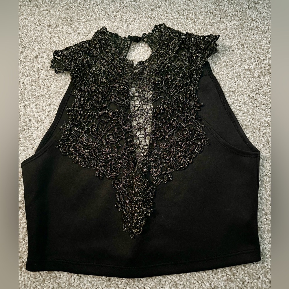 ✨3 for $25✨ Black Lace Women's Crop Top